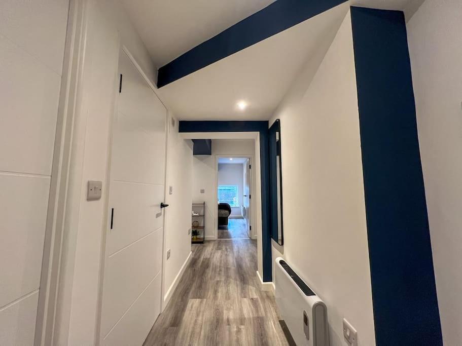 Orange Rentals-High Spec, Midnight Suite, Sleeps 4-Pets Welcome! Liverpool Bagian luar foto